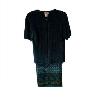 Maxi Dress R&K Originals Vintage Teal and Blue Print  with velvet ss sweater